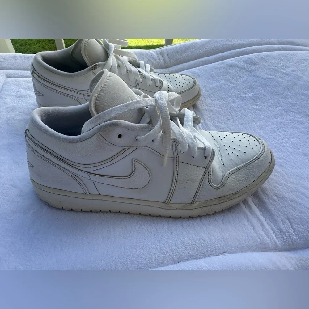 Nike Air Jordan 1 Low Triple White Tumbled Leather 553558-130 Men's 11 Comfy
